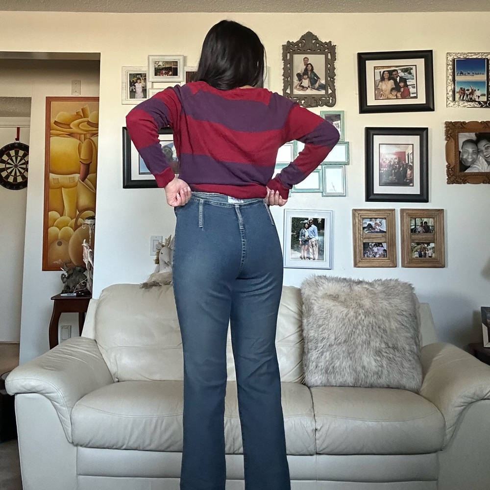 B1 - Picture 2 of 4